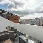 La Mirada A Triana
